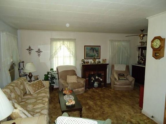 2nd image of 1105 Wagner St