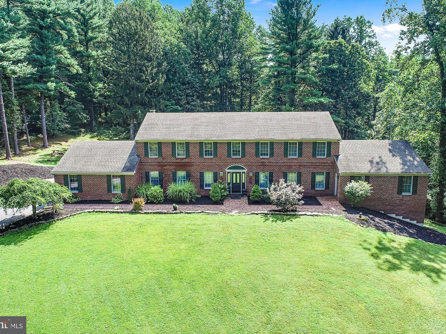 8 Tudor Ct, Mohnton, PA 19540 Zillow