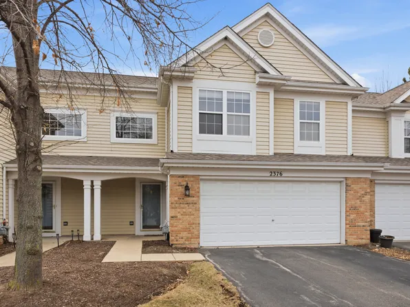 2376 Foxmoor Ln, Aurora, IL 60502