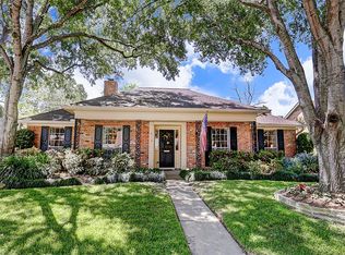 6119 Autumn Forest Dr, Houston, TX 77092