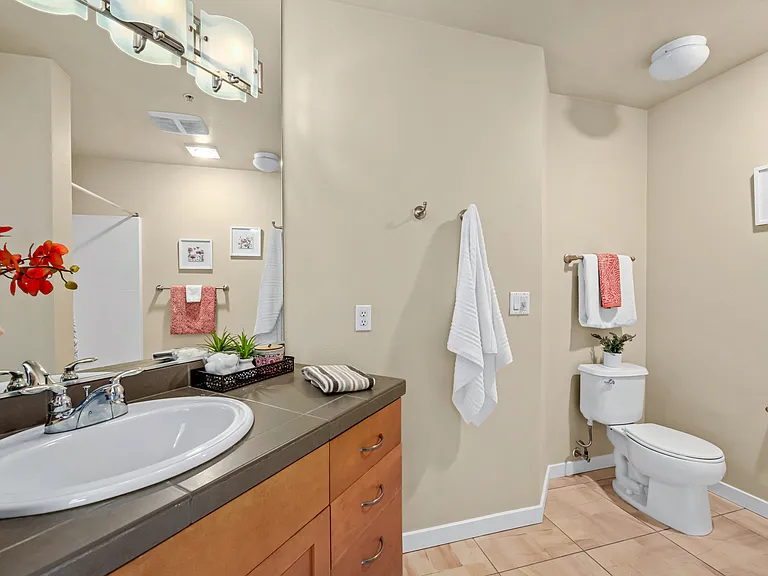 16141 Cleveland St #203 — Photo 12