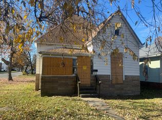 621 S 13th St, Herrin, IL 62948