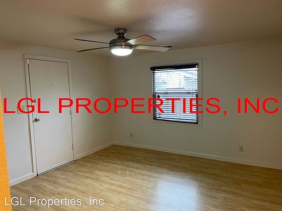 3rd image of 2458 Wilmington Ave