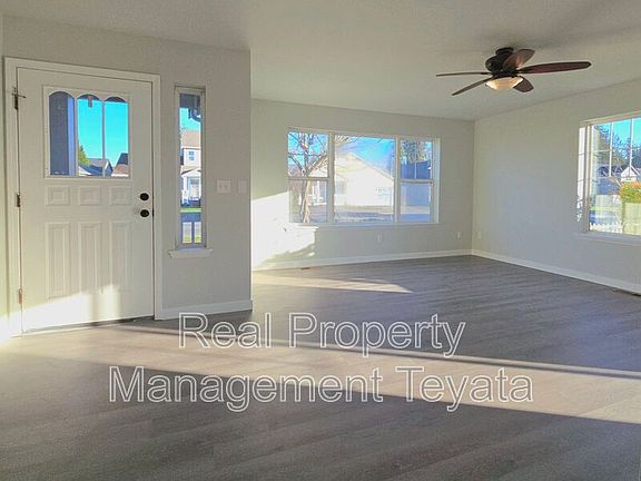 3rd image of 2101 Eastwood Way