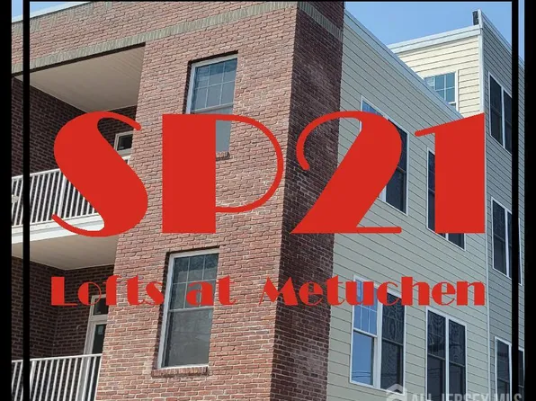 21 Station Pl #206, Metuchen, NJ 08840
