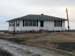 105 Trackside Farm Rd, Troy, MO 63379