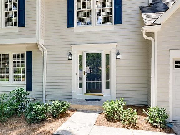 3rd image of 4022 Watkins Glen Dr
