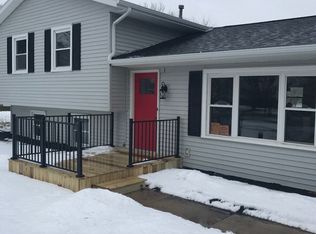 516 Catherine Dr, Sweetser, IN 46987