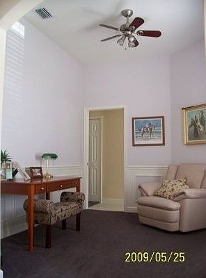 4th image of 422 NW Canterbury Ct