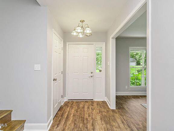 5th image of 12017 Ridgeland Dr