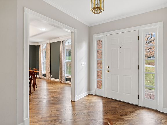 3rd image of 701 Langford Ct