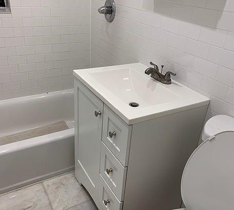 4th image of 20306 43rd Ave #3