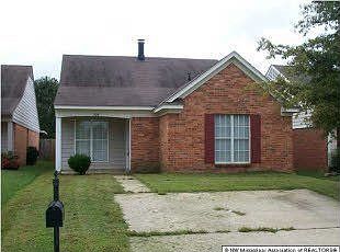 1st image of 929 McGowan Dr