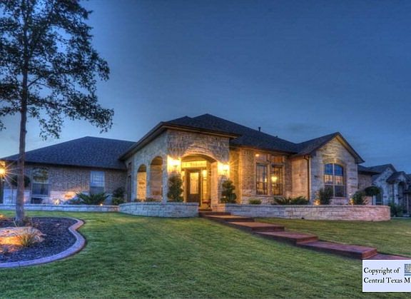 2nd image of 233 Allemania Dr