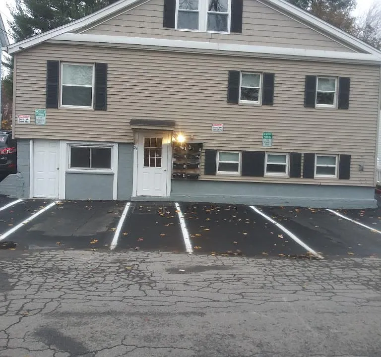 52 Lawrence St #2