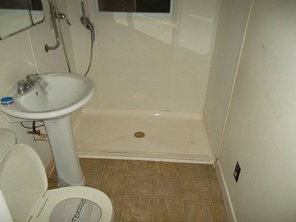 5th image of 305 E Arch St