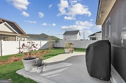 104 Pomegranate St — Photo 55