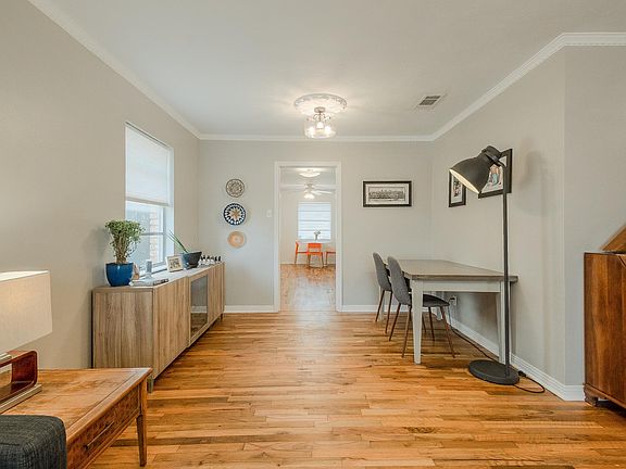 Nice formal dining area that can be used in so many other ways. Great lighting with lots of natural light as well.