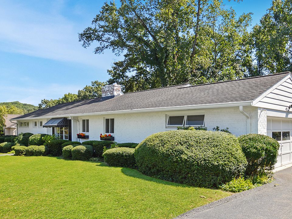 1st image of 3641 Peakwood Dr SW