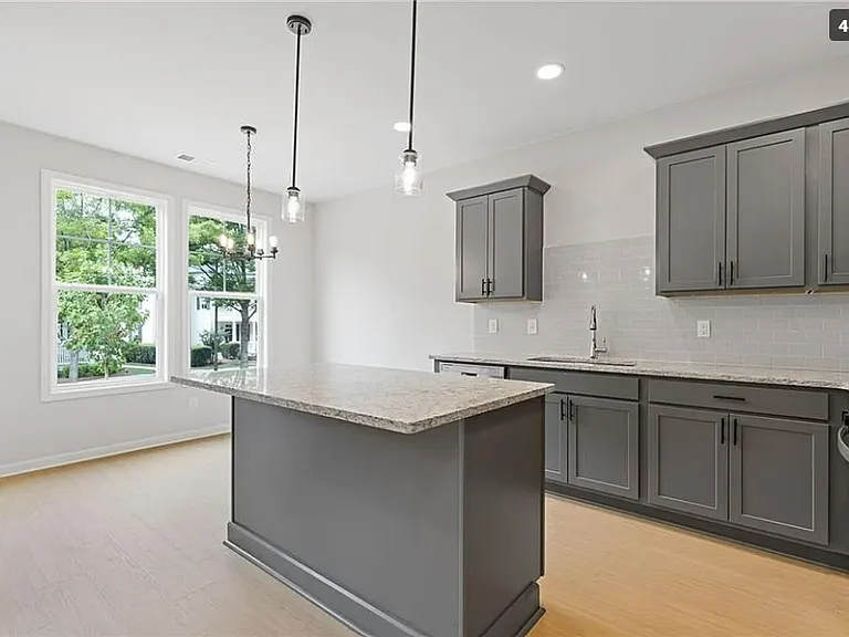212 Westpark Dr — Photo 6