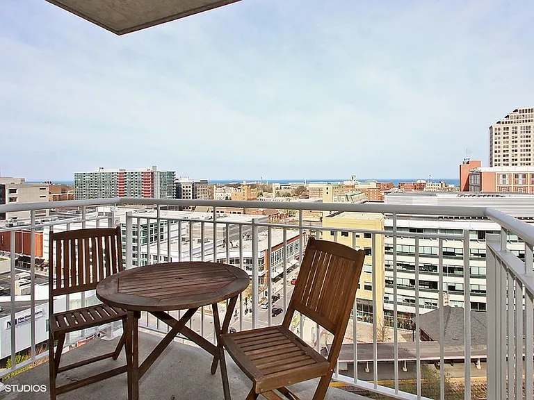 1640 Maple Ave #1108 — Photo 6