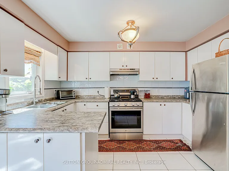 8890 Martin Grove Rd — Photo 22