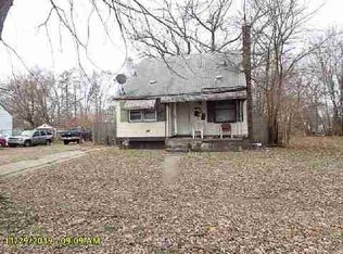 19529 Dresden St, Detroit, MI 48205