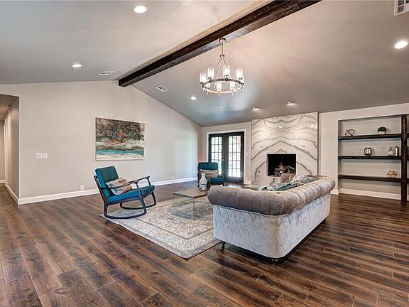 3rd image of 2901 Regency Ct