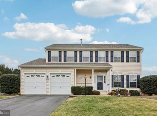 8908 Edmonston Dr, Bristow, VA 20136