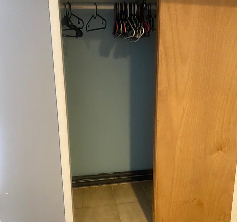 2nd image of 1368 Leland Ave #Basement