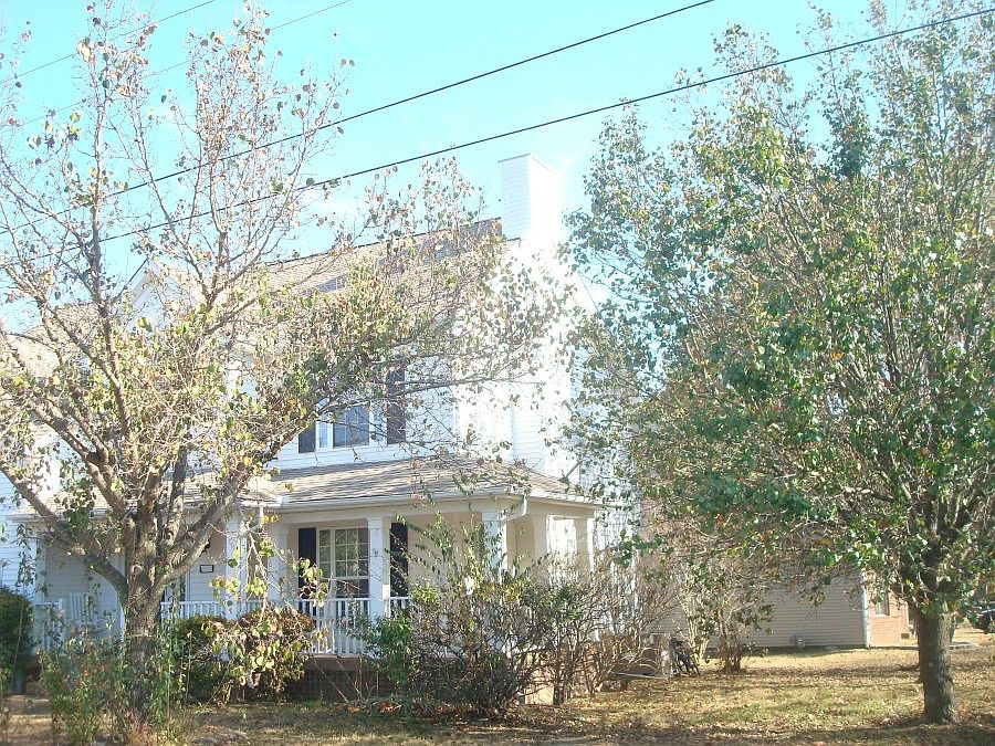 2nd image of 2000 Leatherbury Ct