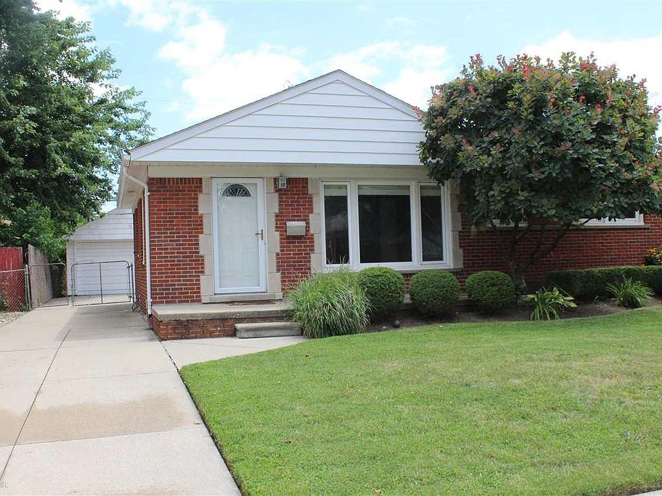 1st image of 26724 Ursuline St