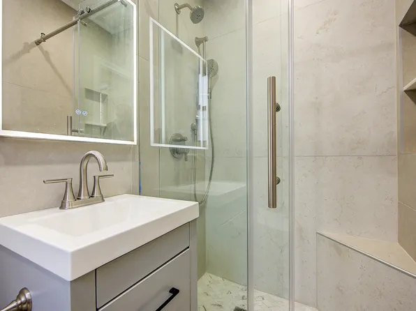 100-25 Queens Boulevard image 27 of 40