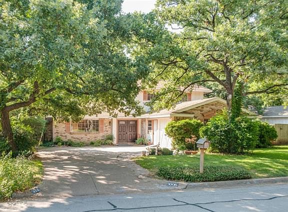 2nd image of 3006 Friendswood Dr