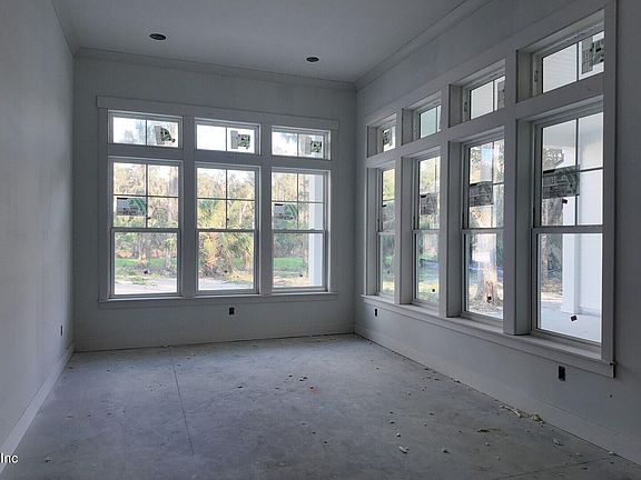 5th image of 108 CANOPY HALL Drive