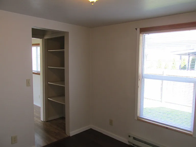 345 E Hazel Ave — Photo 7