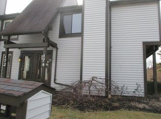 174 Stillmeadow Dr, Cincinnati, OH 45245