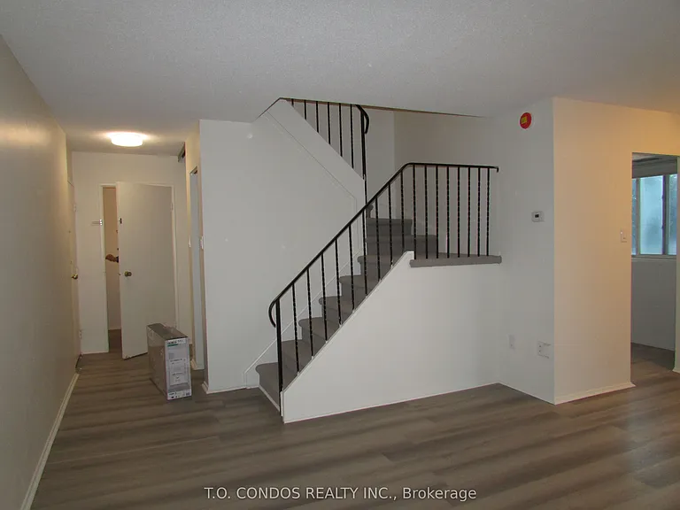 2001 Bonnymede Dr #213 — Photo 7
