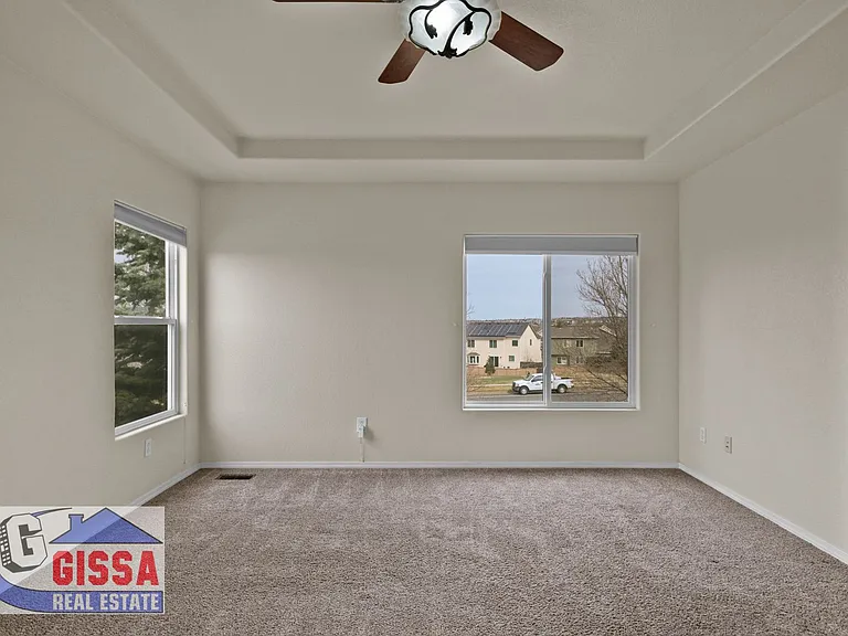 5532 Mountain Garland Dr — Photo 24