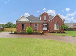 23 Winding Oaks Dr, Jackson, TN 38305