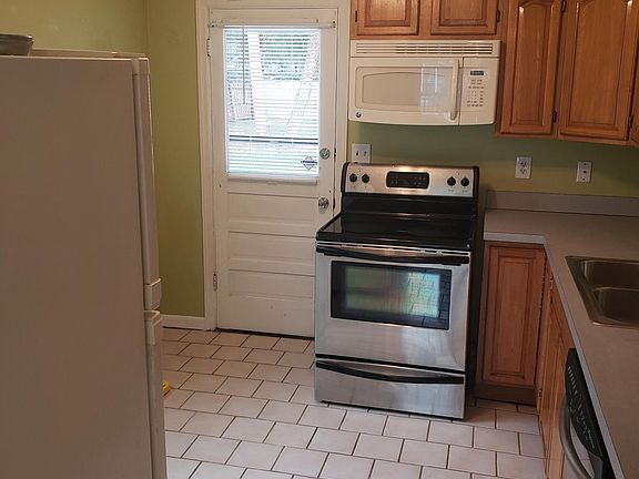 4th image of 1308 E Norfolk St