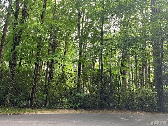 3rd image of 11 Fairway Drive