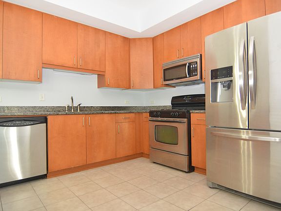 2nd image of 5100 W 96th St APT 402