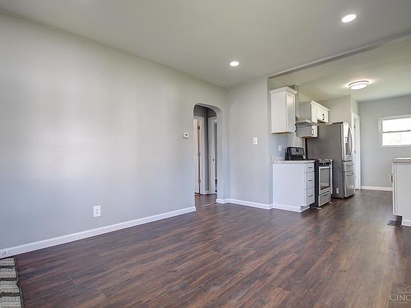 3rd image of 1120 Reservoir St
