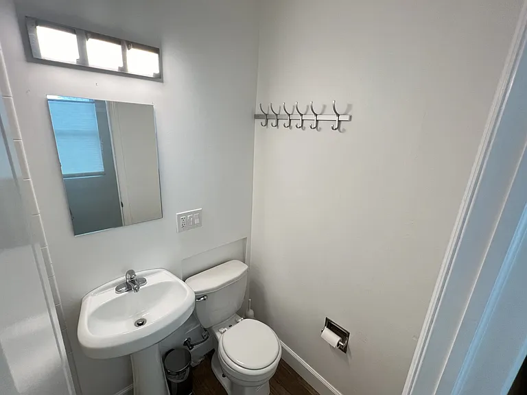 413 Virginia St — Photo 14