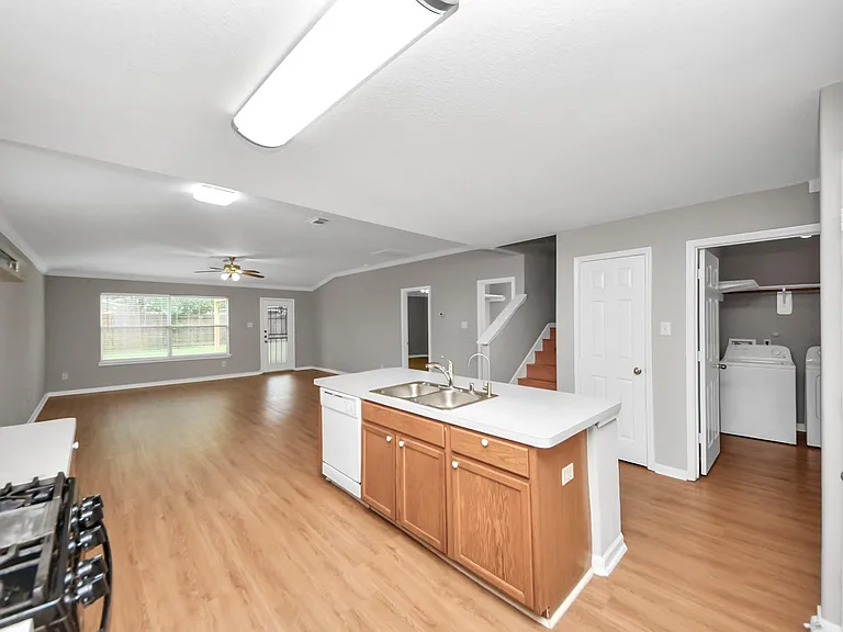 26526 Marble Point Ln — Photo 14