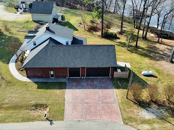 4th image of 3959 Dean Avenue
