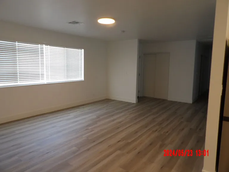 4240 Gaye Ln — Photo 13