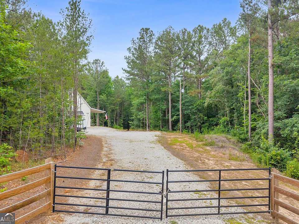 1961 N Hicks Rd, Toccoa, GA 30577 | MLS #10779452 | Zillow