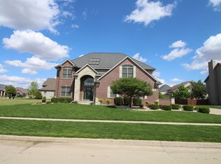 2303 Riverwoods Ln, Bloomington, IL 61705